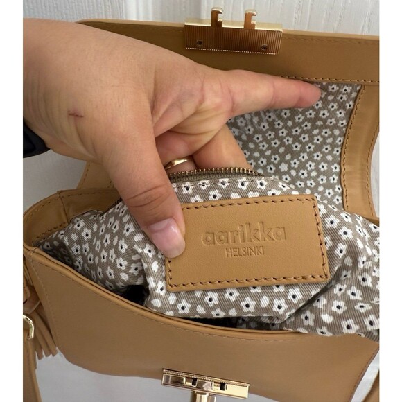 Aarikka Helle  women's Cream Tan leather Shoulder crossbody Bag - Picture 8 of 12